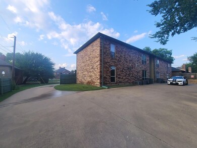 813 Betty Ct unit A, Hurst, TX 76053 - photo 3