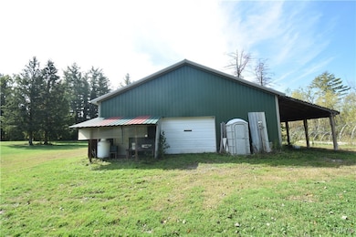 1710 Schoolheimer Rd, Oneida, NY 13032 - photo 3