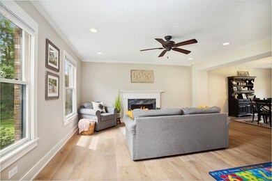 0S748 Linden Ave, Elmhurst, IL 60126 - photo 4