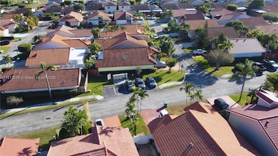 19065 NW 85th Ct, Hialeah, FL 33015 - photo 3