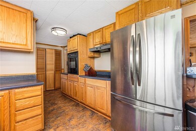 1350 Andrew St, Raymond, WA 98577 - photo 7