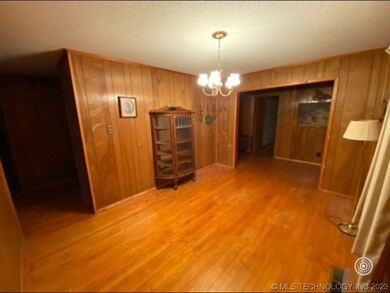 208 Cedar St, Calera, OK 74730 - photo 6