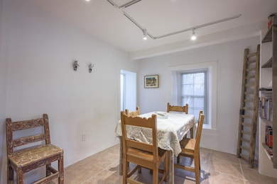 12 Holy Trinity Rd, Arroyo Seco, NM 87514 - photo 5