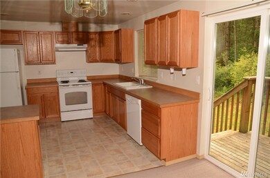 18736 Rampart Dr SE, Yelm, WA 98597 - photo 6