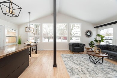 2611 Fairgrove-7
