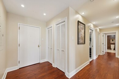 Port Liberté
Port Liberté unit 56, Jersey City, NJ 07305 - photo 7