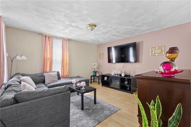 35 Steuben St, Providence, RI 02909 - photo 4