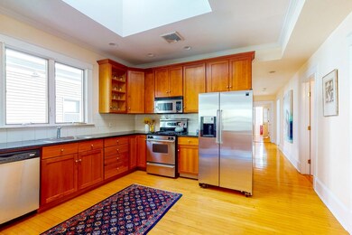 114 Trowbridge St unit 3, Cambridge, MA 02138 - photo 4
