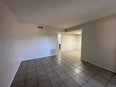 2400 5th St unit 23, Bay City, TX 77414 - photo 2