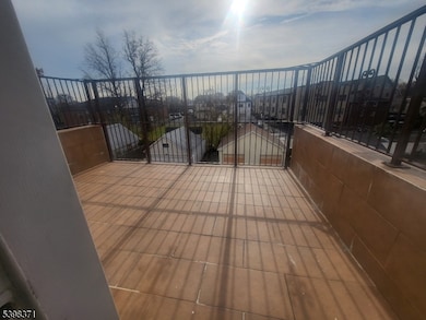 222 Vine St unit 224, Elizabeth, NJ 07202 - photo 5