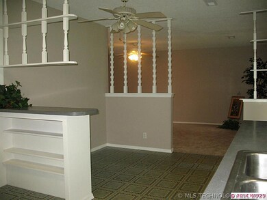 1721 W Vandalia St, Broken Arrow, OK 74012 - photo 5