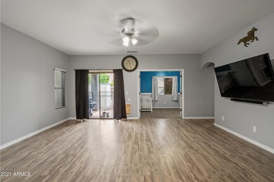 05-Living Room