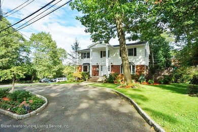 15 Butterworth Ave Driveway