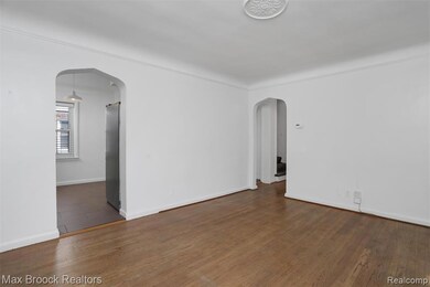 1600 N Altadena Ave, Royal Oak, MI 48067 - photo 5