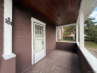 LET'S TOUR 151 R STACKHOUSE STREET...