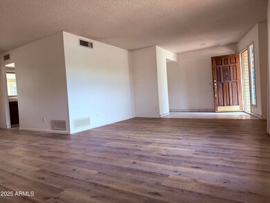 8311 E Vía de Sereno, Scottsdale, AZ 85258 - photo 7