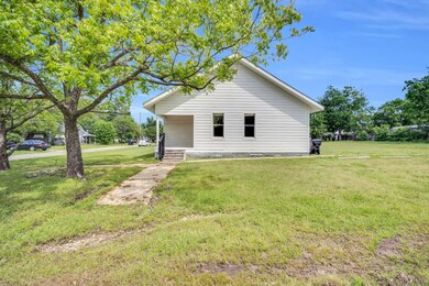 601 S 7th Ave, Teague, TX 75860 - photo 2