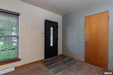 3710 Pacific St, Davenport, IA 52806 - photo 6