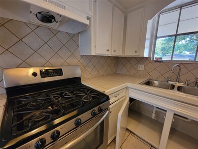 1719 Hidden Valley Dr, Houston, TX 77088 - photo 7