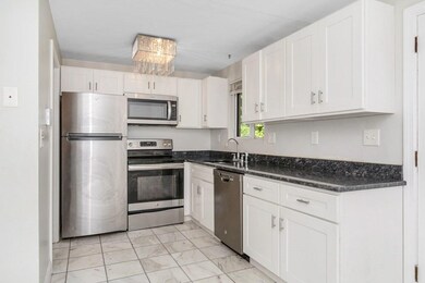 645 Robbins Ave unit 51, Dracut, MA 01826 - photo 4