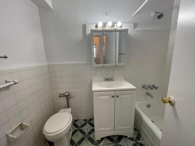 Oakwood unit LC, Flushing, NY 11375 - photo 6