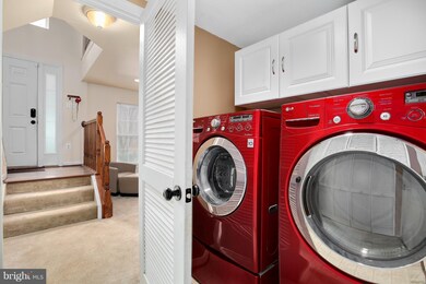 8050 Pennington Dr, Laurel, MD 20724 - photo 6