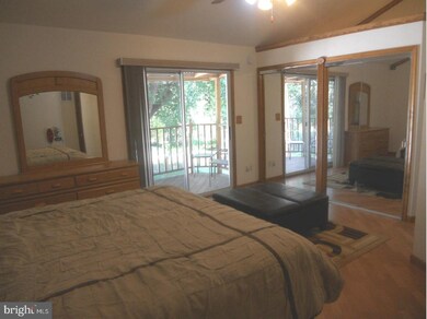 10640 Tippett Rd, Clinton, MD 20735 - photo 5