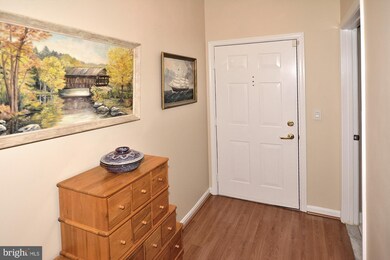 2931 Deer Hollow Way unit 108, Fairfax, VA 22031 - photo 5