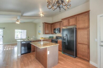 Kitchen (3)-SMALL