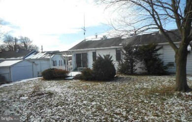 303 Yorknolls Dr, Capitol Heights, MD 20743 - photo 2