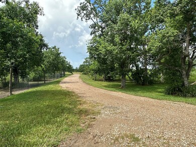 4868 County Road 182, Alvin, TX 77511 - photo 2