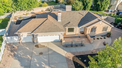 Aerial view of property and surrounding area
