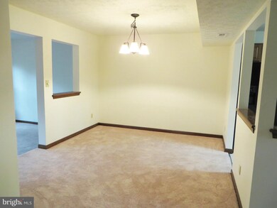 23161 Falling Leaf Ln, California, MD 20619 - photo 5