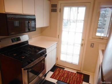 kitchen 1.jpg