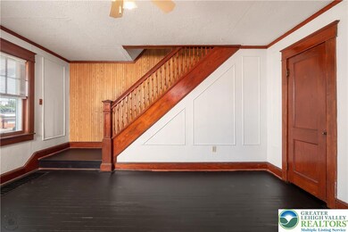 1049 S 25th St, Easton, PA 18045 - photo 5