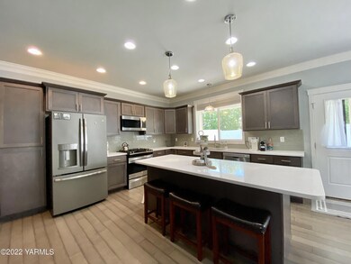 KitchenIsland
