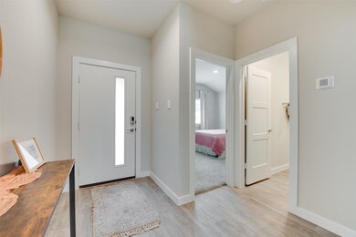 14250 Wonder Lake Ln, Shenandoah, TX 77384 - photo 4