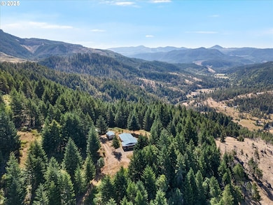 1070 Mystic Mountain Ln, Glide, OR 97443 - photo 2