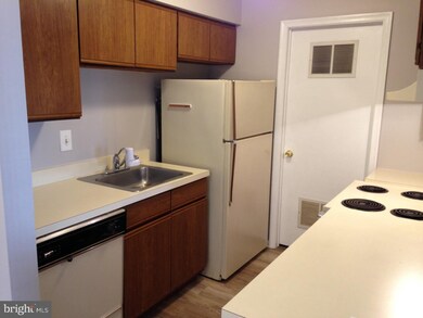 24 Buena Ct, Blackwood, NJ 08012 - photo 7