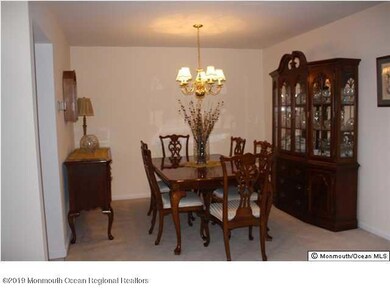 13 Beacon Ct, Holmdel, NJ 07733 - photo 3