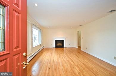 4105 W Chew St, Allentown, PA 18104 - photo 4