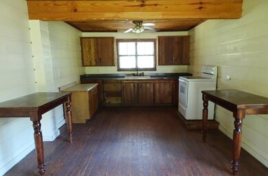 470 Stephenson Brown Rd, Lufkin, TX 75904 - photo 4