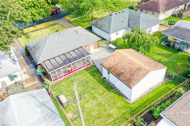 284 Thelma Dr, Sheffield Lake, OH 44054 - photo 3