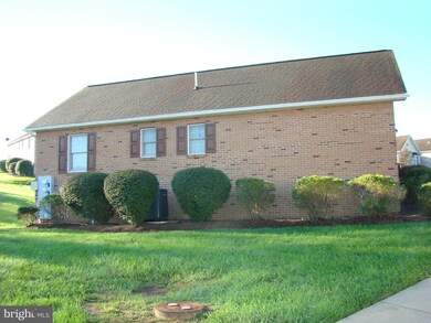 194 B1 Tyler Cir unit B-1, Strasburg, VA 22657 - photo 6