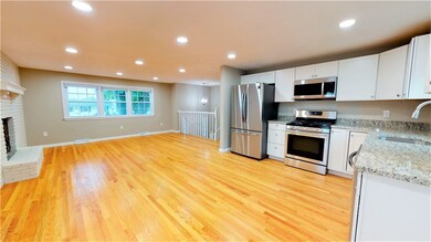 275 Asylum Rd, Warwick, RI 02886 - photo 5