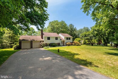 20804 Apollo Ln, Gaithersburg, MD 20882 - photo 2