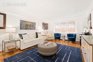 860 5th Ave unit 5L, New York, NY 10065 - photo 3