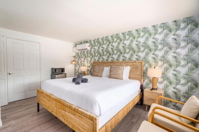 1020 N Riverside Dr unit 4, Pompano Beach, FL 33062 - photo 5