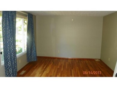 6525 Dobson Square W, Columbus, OH 43229 - photo 2