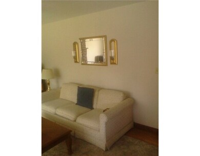 184 Reservoir Rd, Middletown, RI 02842 - photo 4